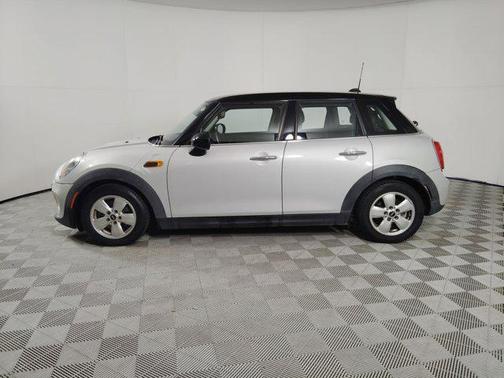 2016 MINI Hardtop Cooper