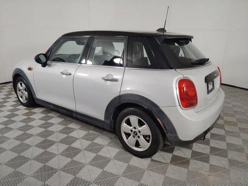 2016 MINI Hardtop Cooper