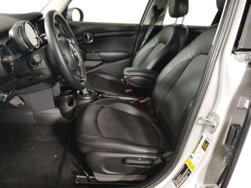 2016 MINI Hardtop Cooper