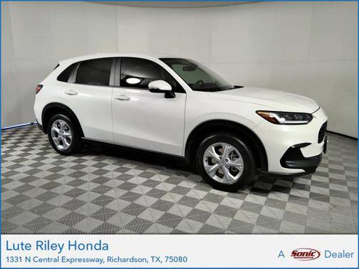 2025 Honda HR-V LX