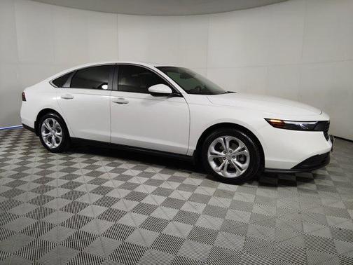 2025 Honda Accord LX 1.5T