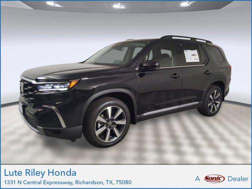 2025 Honda Pilot Touring 8-Passenger