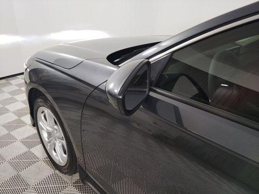 2025 Honda Accord LX 1.5T