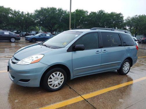 2008 Toyota Sienna LE