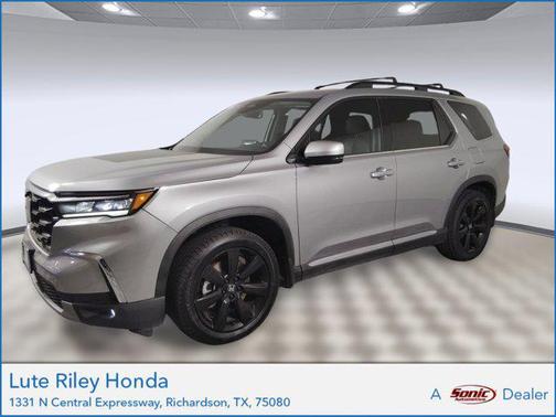 2023 Honda Pilot Touring 8-Passenger