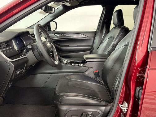 Velvet Red Pearlcoat 2023 Jeep Grand Cherokee Altitude