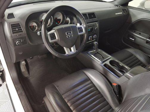 2014 Dodge Challenger SXT