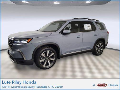 2025 Honda Pilot Touring 8-Passenger