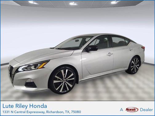 2020 Nissan Altima SR FWD