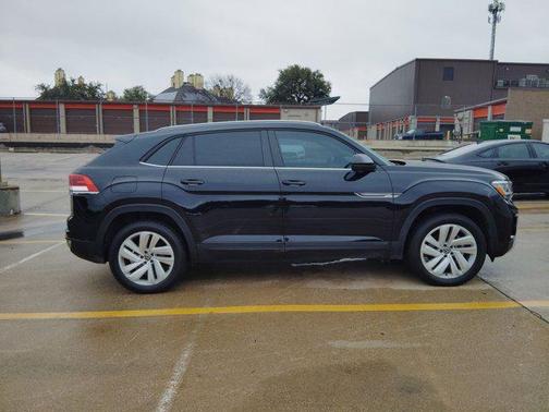 2022 Volkswagen Atlas Cross Sport 3.6L V6 SE w/Technology