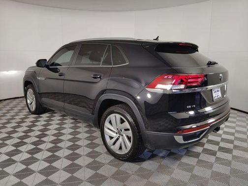 2022 Volkswagen Atlas Cross Sport 3.6L V6 SE w/Technology