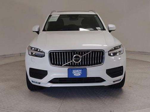 2023 Volvo XC90 B6 Core