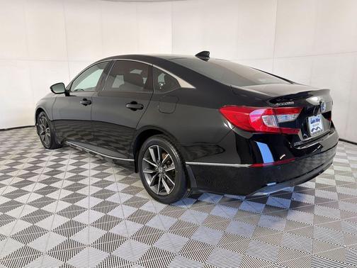 Crystal Black Pearl 2022 Honda Accord EX-L 1.5T