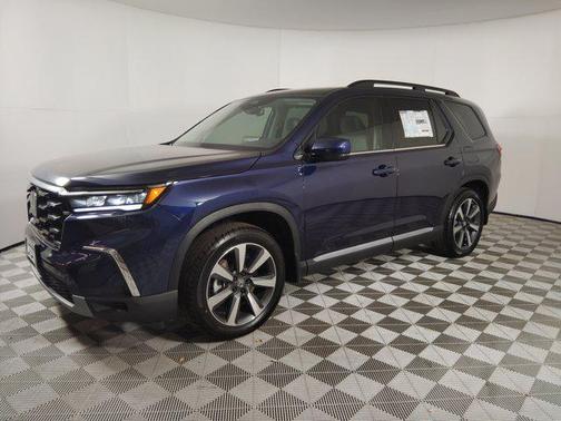 2025 Honda Pilot Touring 8-Passenger