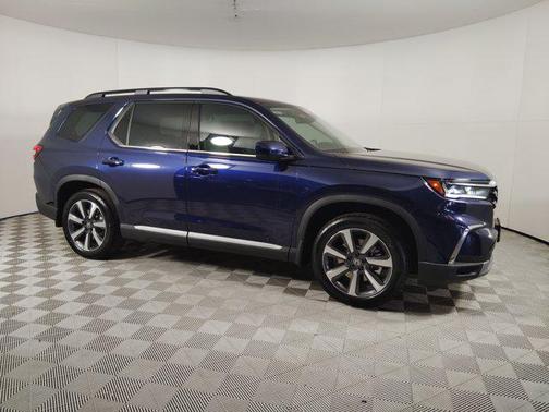 2025 Honda Pilot Touring 8-Passenger