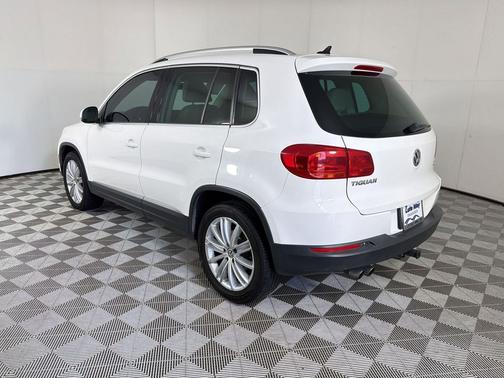 Candy White 2012 Volkswagen Tiguan SE