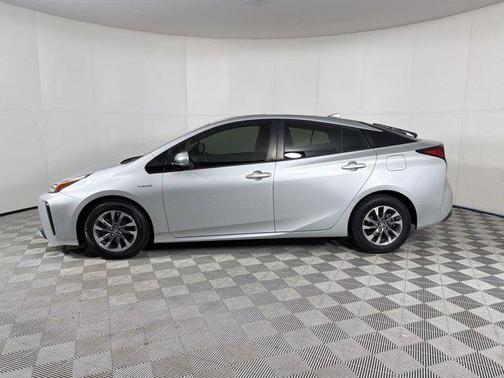 2019 Toyota Prius XLE