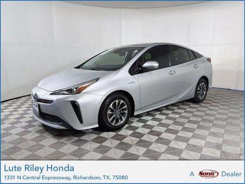 2019 Toyota Prius XLE