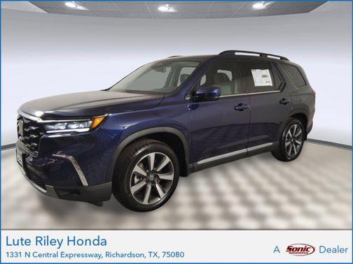 2025 Honda Pilot Touring 8-Passenger
