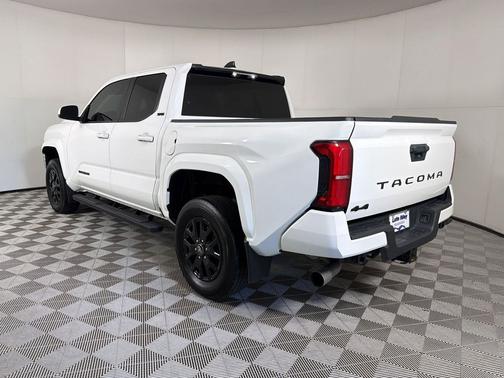 Ice Cap 2024 Toyota Tacoma SR5