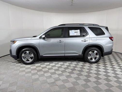 Solar Silver Metallic 2026 Honda Pilot EX-L