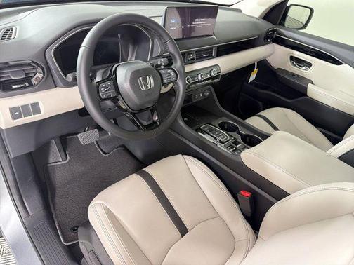 Solar Silver Metallic 2026 Honda Pilot EX-L
