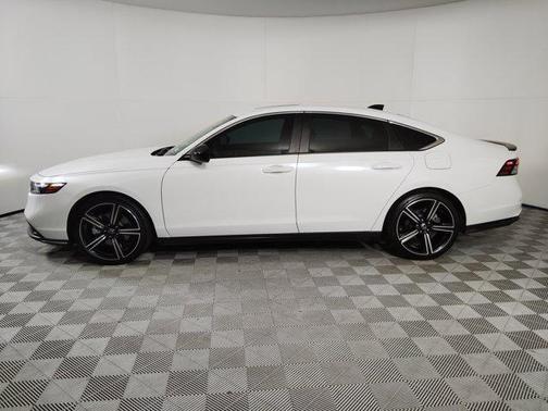 2023 Honda Accord Hybrid Base