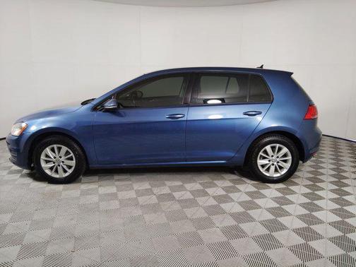 2017 Volkswagen Golf TSI S 4-Door