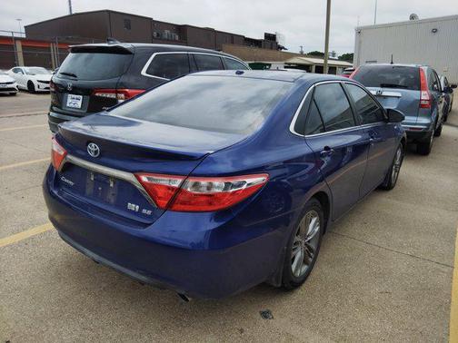2015 Toyota Camry Hybrid SE