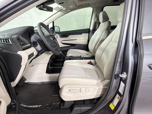 Modern Steel Metallic 2026 Honda Odyssey EX-L