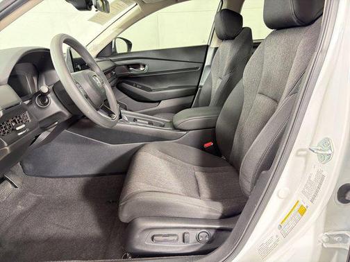 Platinum White Pearl 2023 Honda Accord EX