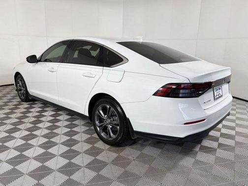 Platinum White Pearl 2023 Honda Accord EX