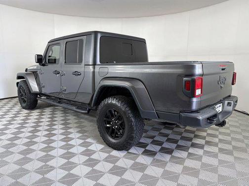 Granite Crystal Metallic Clearcoat 2022 Jeep Gladiator Altitude 4x4