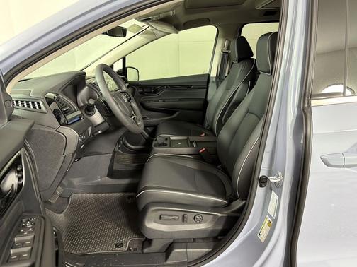 Sonic Gray Pearl 2026 Honda Odyssey Elite