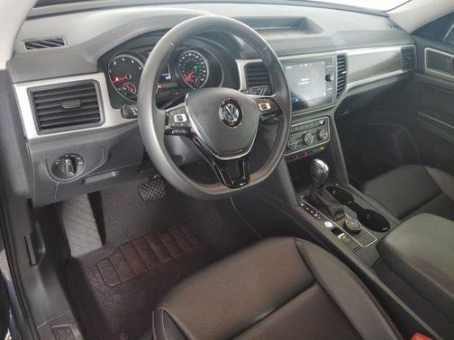 2020 Volkswagen Atlas 3.6L SE w/Technology