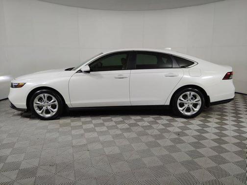 2025 Honda Accord LX 1.5T
