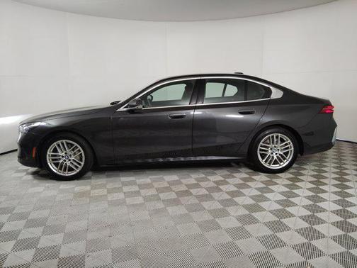 2024 BMW 530 i