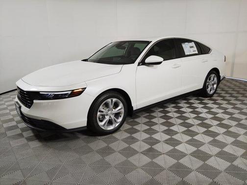 2025 Honda Accord LX 1.5T