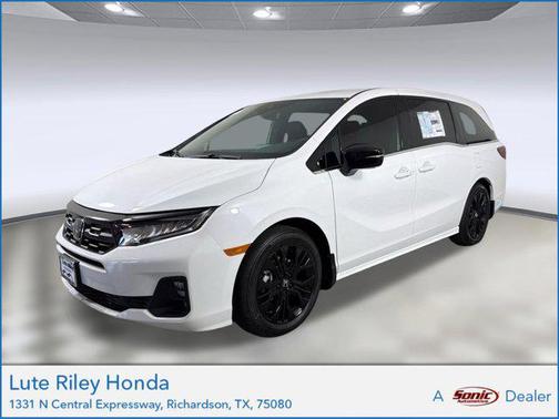 Platinum White Pearl 2026 Honda Odyssey Sport-L