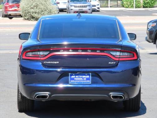 2017 Dodge Charger SXT