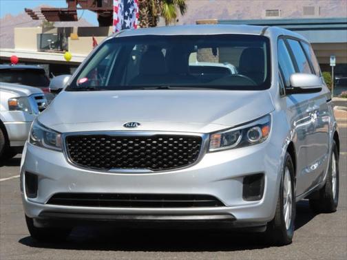 2016 Kia Sedona L