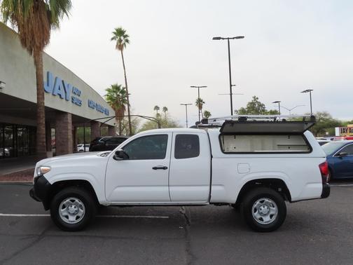 2022 Toyota Tacoma SR