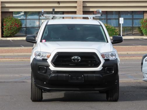 2022 Toyota Tacoma SR