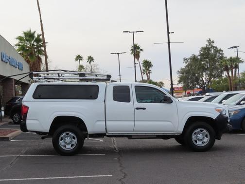 2022 Toyota Tacoma SR