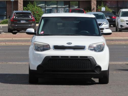 2016 Kia Soul Base