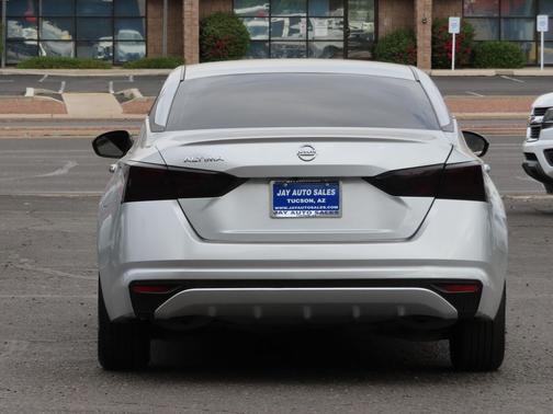 2022 Nissan Altima S FWD