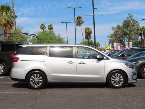 Silky Silver 2020 Kia Sedona LX
