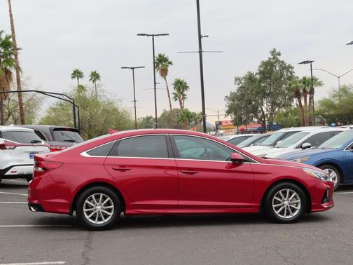 2019 Hyundai SONATA SE