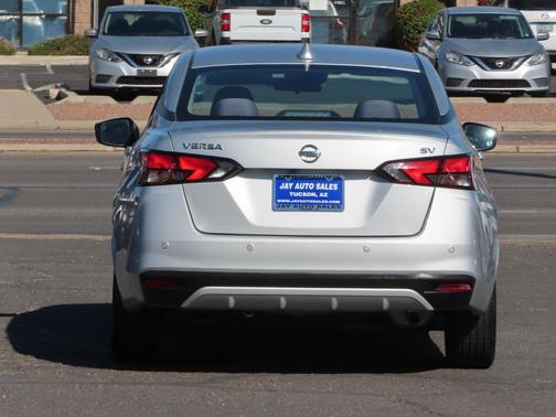 2021 Nissan Versa 1.6 SV