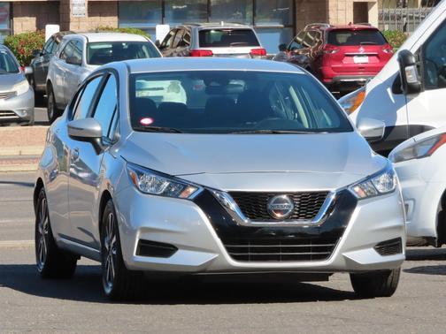 2021 Nissan Versa 1.6 SV
